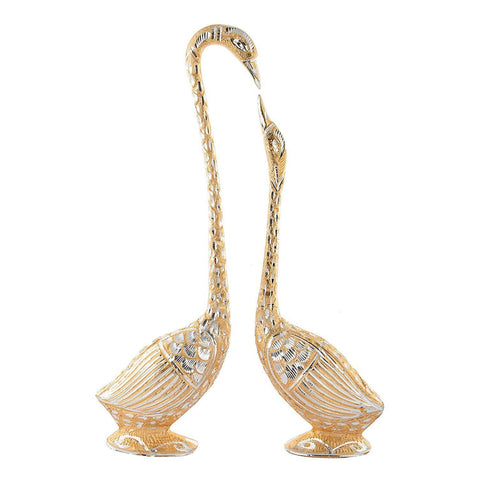 Pair Of Kissing Duck Showpiece (Aluminium & Golden) - Chirukaanuka
