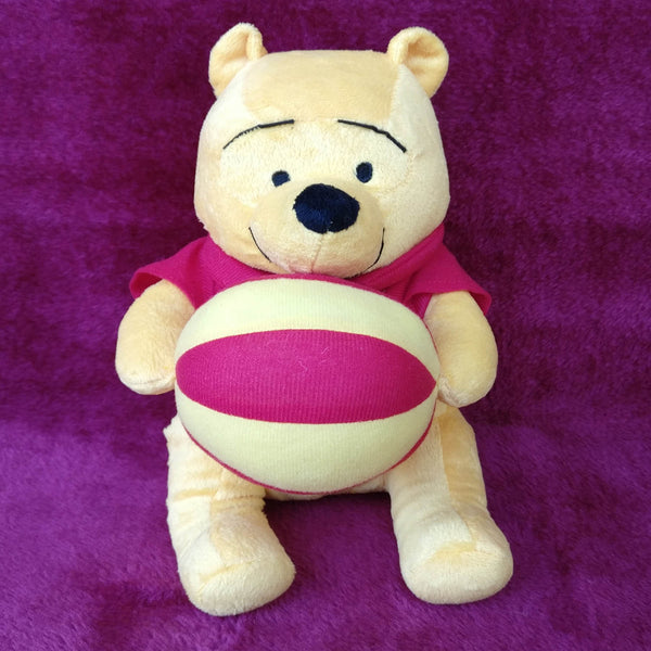 Winnie The Pooh With Ball 25 cm - Chirukaanuka