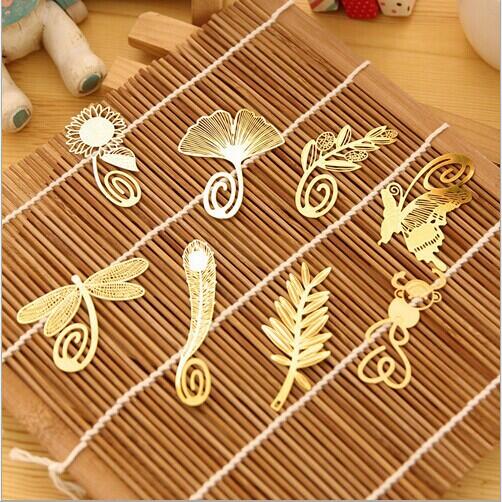 Mini Cute Gold Metal Bookmark - Chirukaanuka